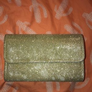 Gold clutch